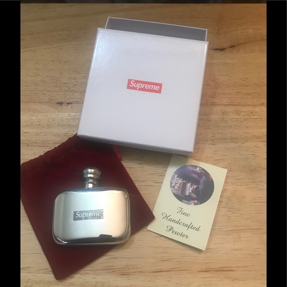 Supreme Other - Supreme small flask Supreme Other - Supreme small flask